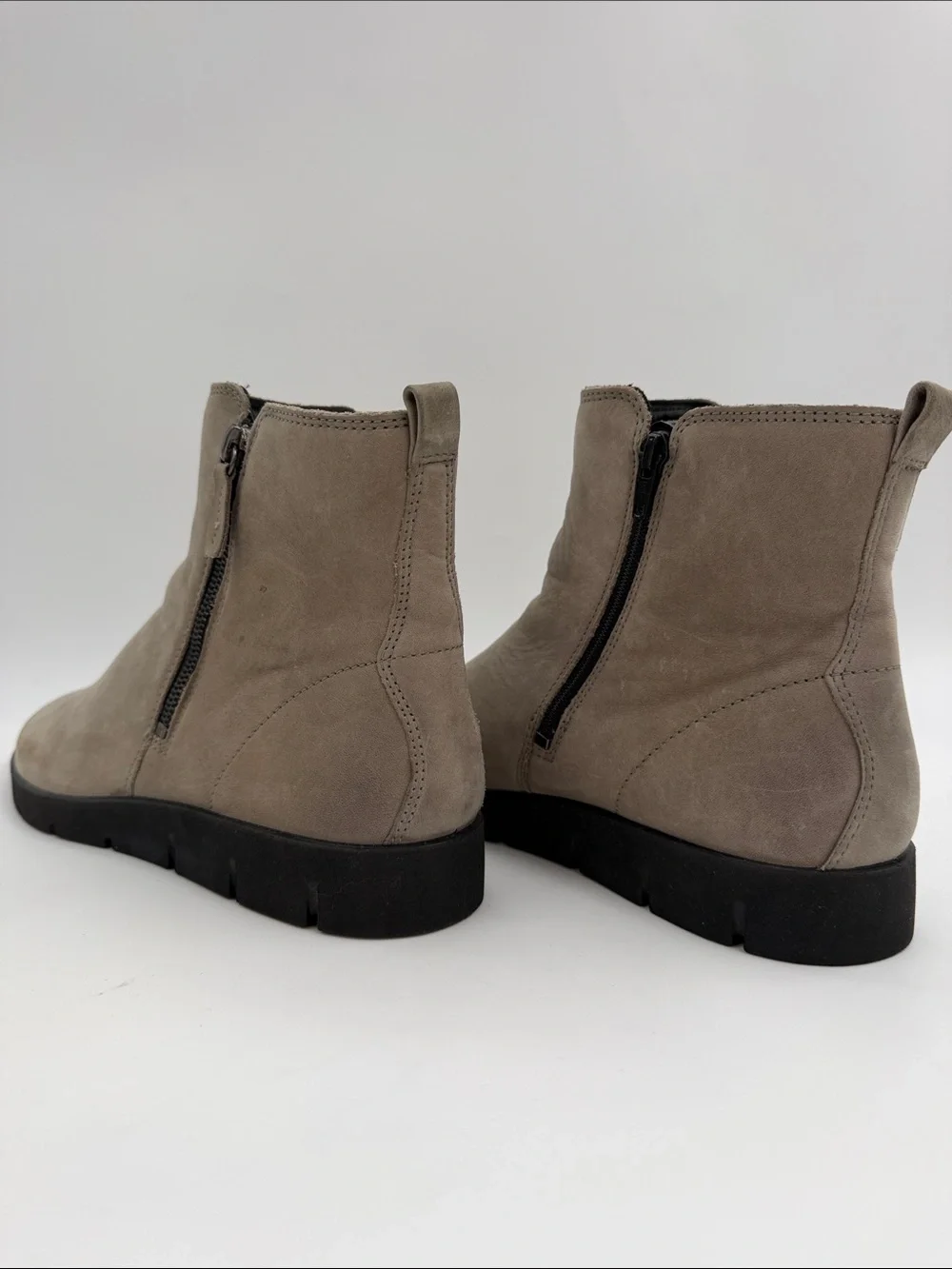 Ecco bella women